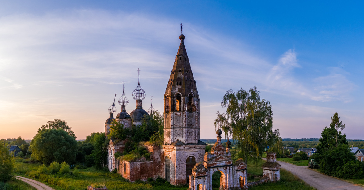 Ярославская область. Село остров Ярославская область. В селе. Красоты России. Заброшенные города России.