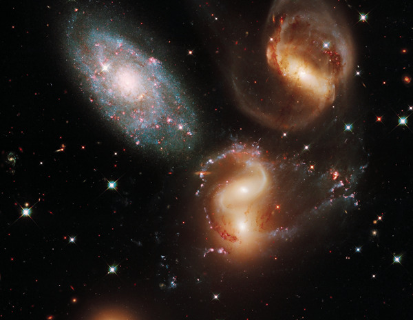 Hubble vsJames Webb Webb,  , , ,   , NASA, , 