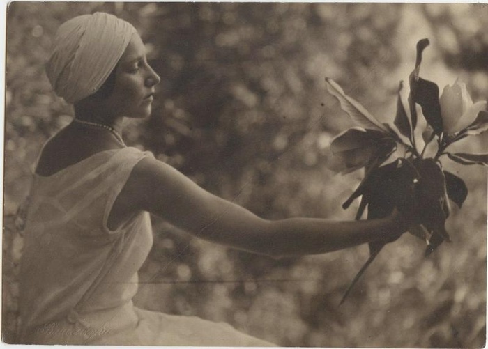    , 1926