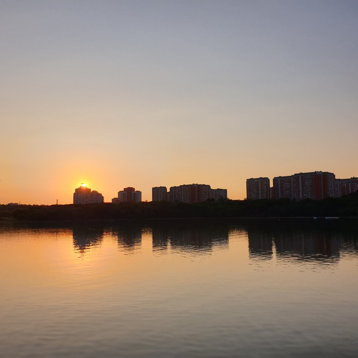 Закат на прудах