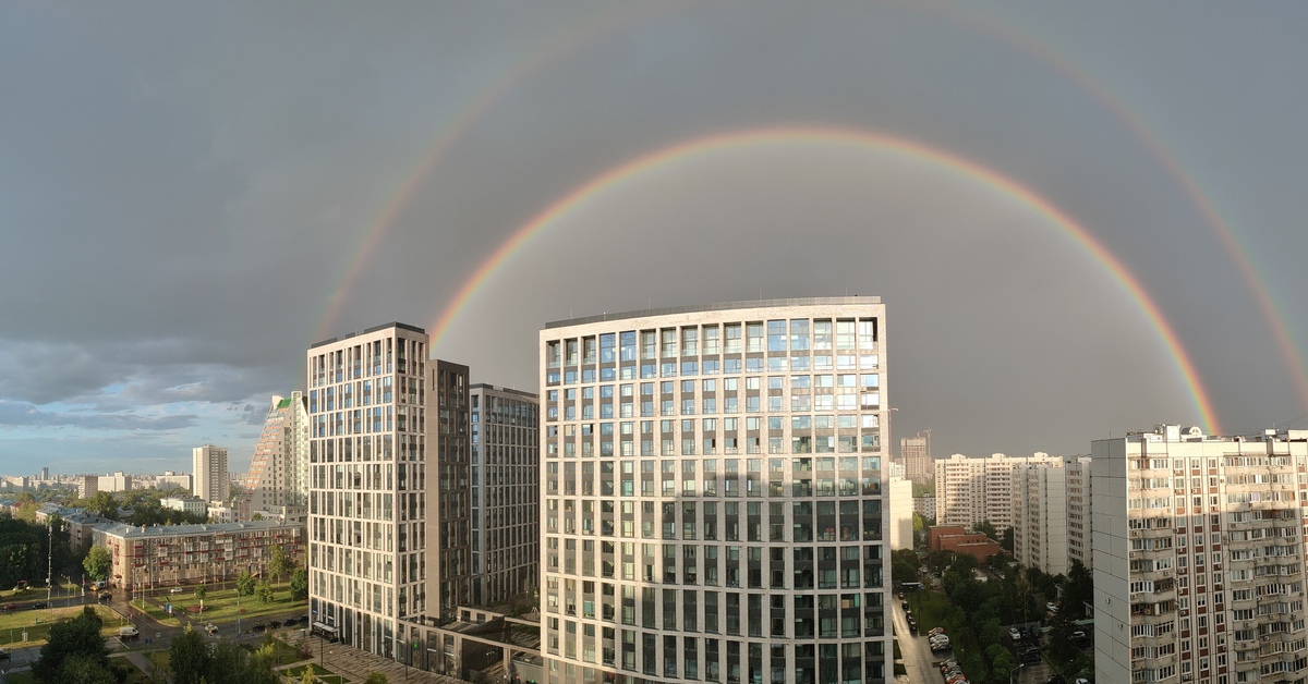 Фото радуга москва