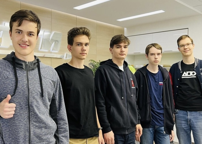 ������ ������