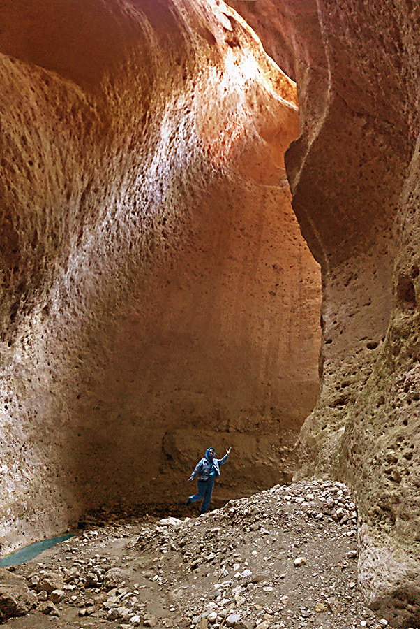 Мы попали в странный мир...