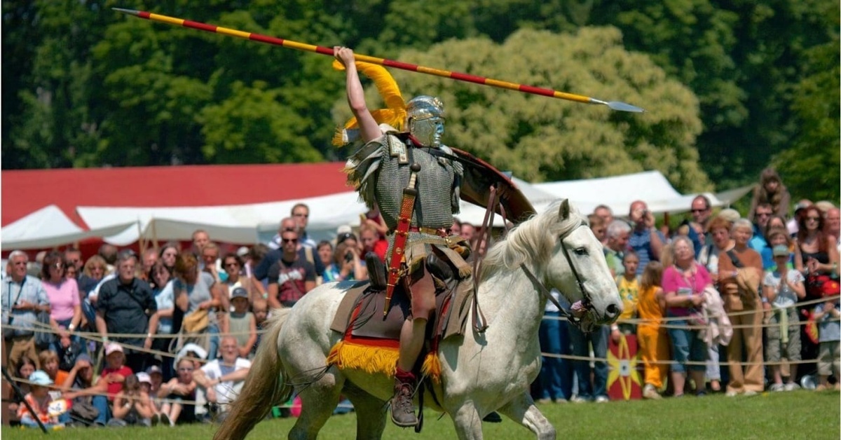 Какие всадники. Roman Reenactment. Атиланские всадники. Оркнейские всадники. Roman Cavalry.