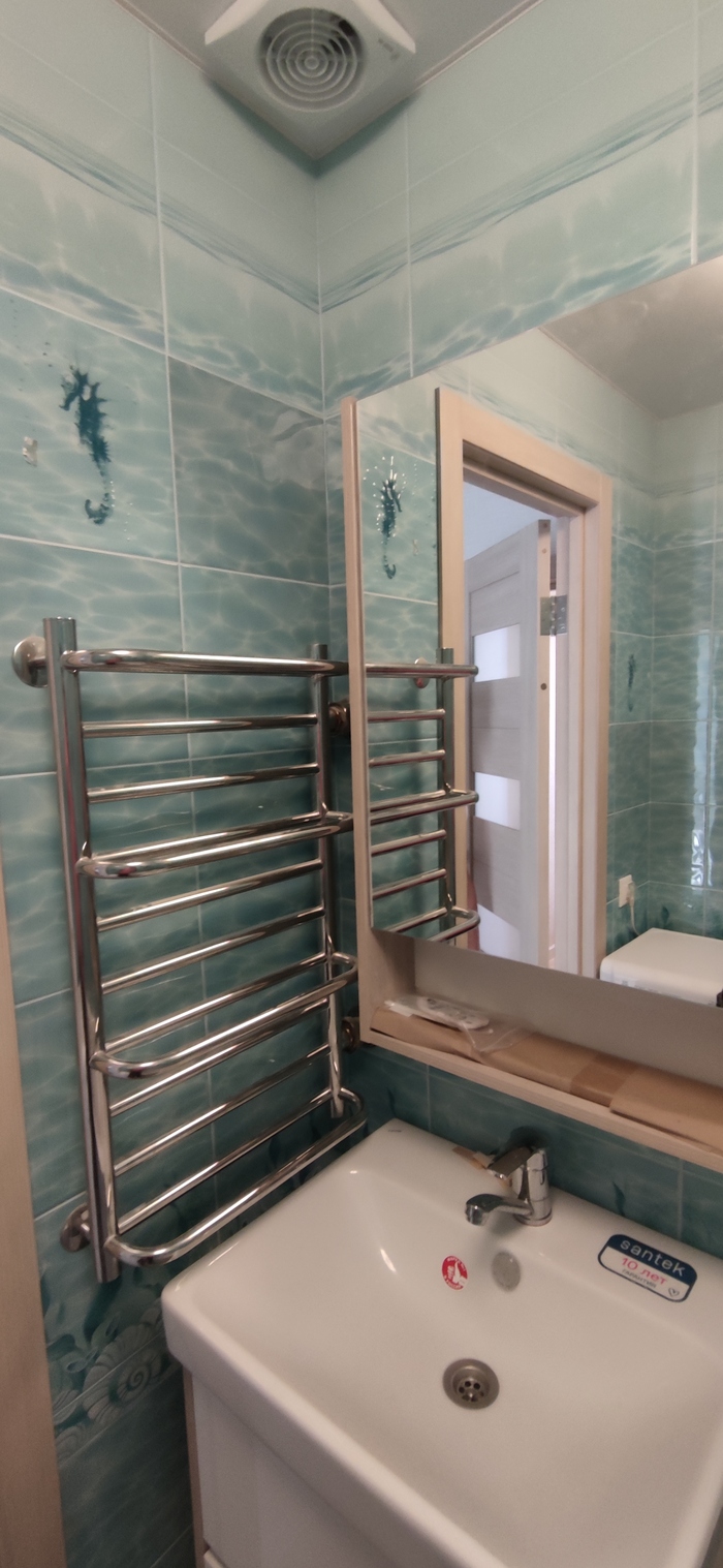 Шёл 2022 год, а дельфинчики все ещё с нами)) Ремонт санузла, Дельфинарий, Длиннопост