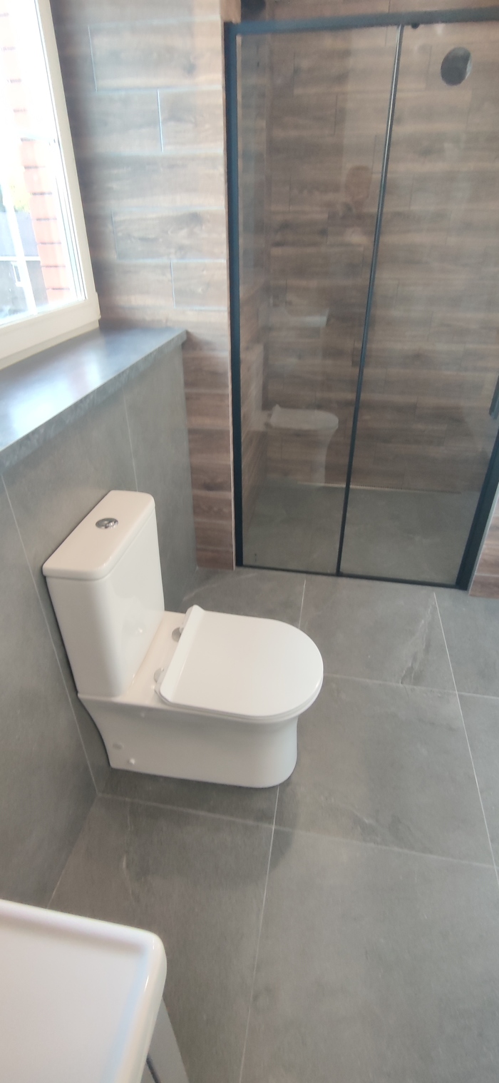 Шёл 2022 год, а дельфинчики все ещё с нами)) Ремонт санузла, Дельфинарий, Длиннопост