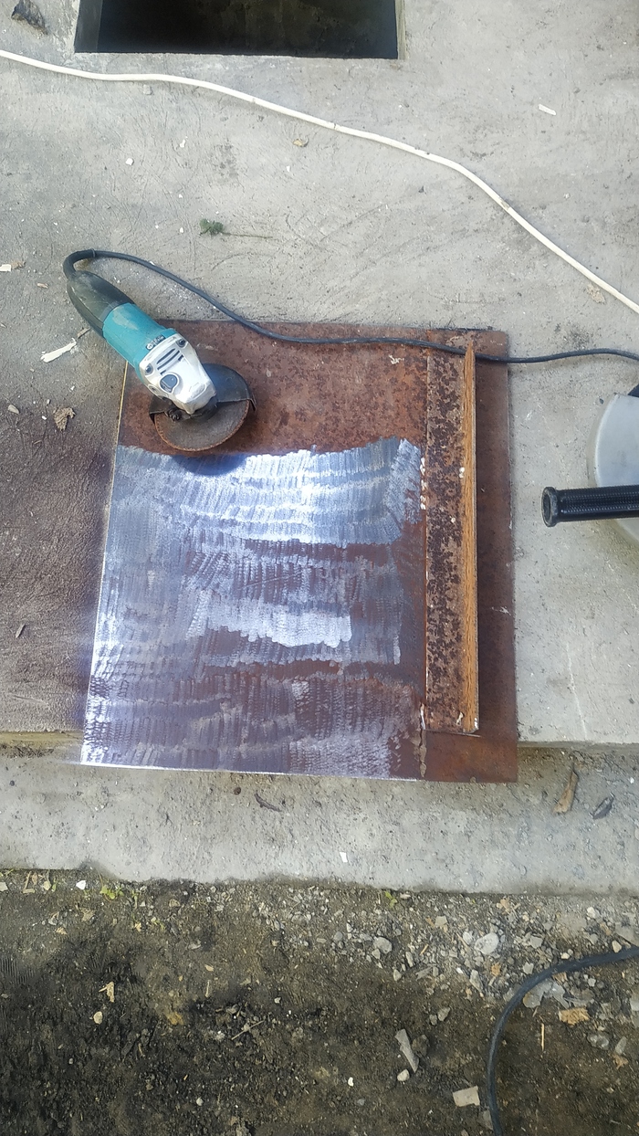 Чем обработать люк в септик?