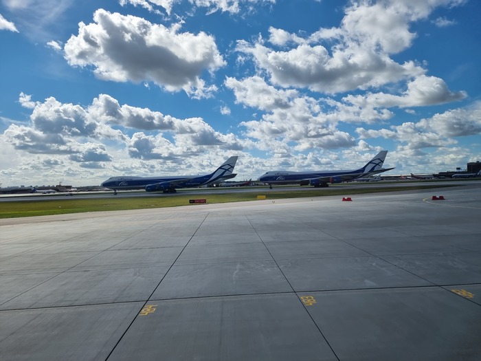 Королева неба и облака Облака, Мобильная фотография, Авиация, Boeing 737, Boeing 747, Самолет, Длиннопост