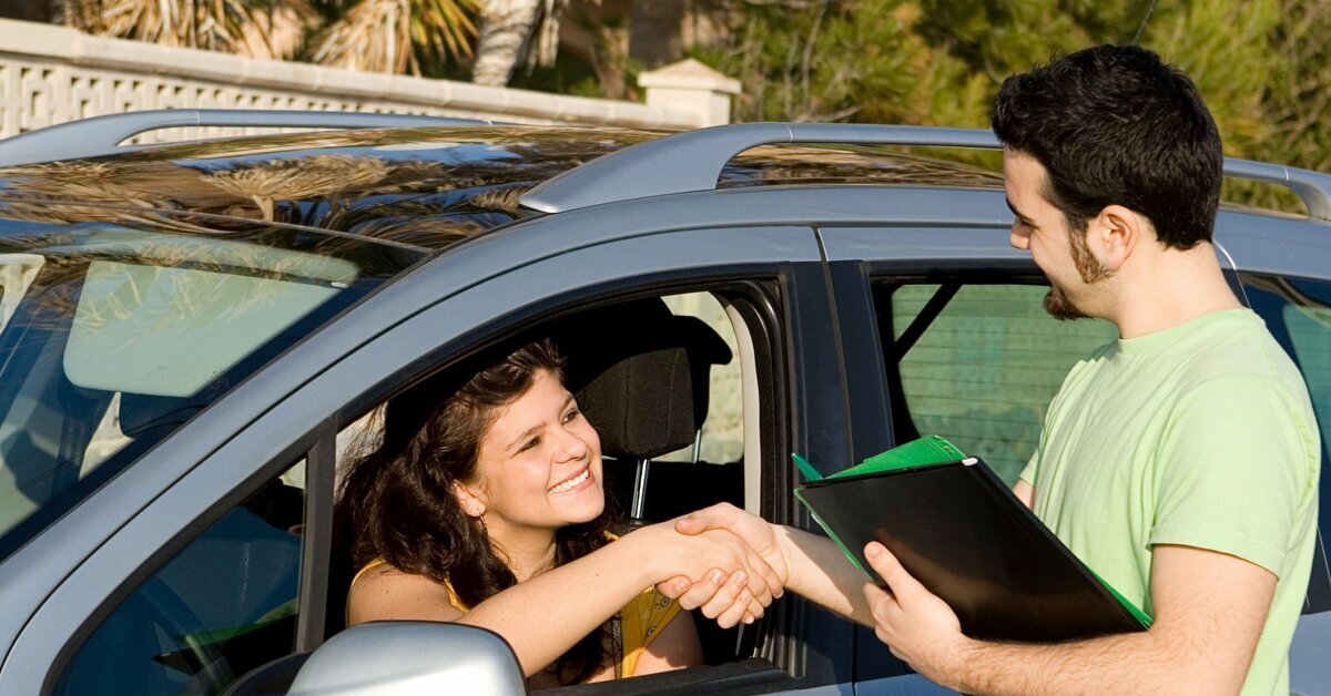 Аренда автомобиля в области. Покупка авто. Renting a car. How to choose a car dealership. Rent a car или hire a car.