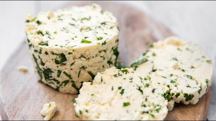 Очень ленивый и быстрый рецепт домашнего сыра