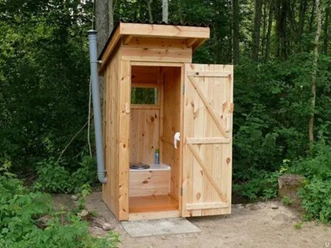 Как построить дачный туалет своими руками