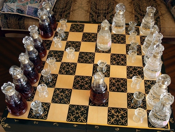 конь шахматный 18 на токарном станке вырезать из дерева резцом быстрое вращении самостоятельно