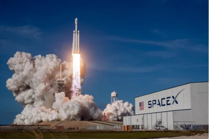 SpaceX           Falcon Heavy SpaceX, , 