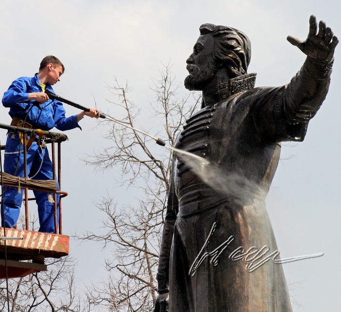 Жаркое лето очередного года