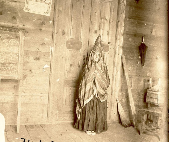       ,  , 1920-