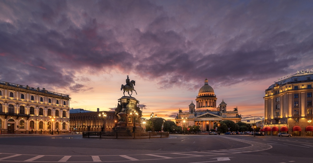 Исакиевский собор вечер