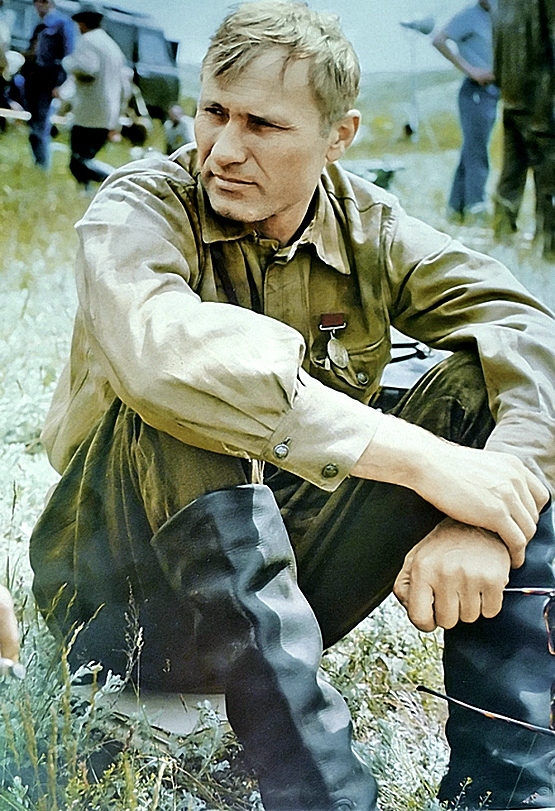 Пароход на Дону. Воспоминания Юрия Никулина о Василии Шукшине СССР, Советское кино, Они сражались за Родину, Сергей Бондарчук, Михаил Шолохов, Юрий Никулин, Василий Шукшин, Длиннопост, Актеры и актрисы Пароход на Дону. Воспоминания Юрия Никулина о Василии Шукшине СССР, Советское кино, Они сражались за Родину, Сергей Бондарчук, Михаил Шолохов, Юрий Никулин, Василий Шукшин, Длиннопост, Актеры и актрисы