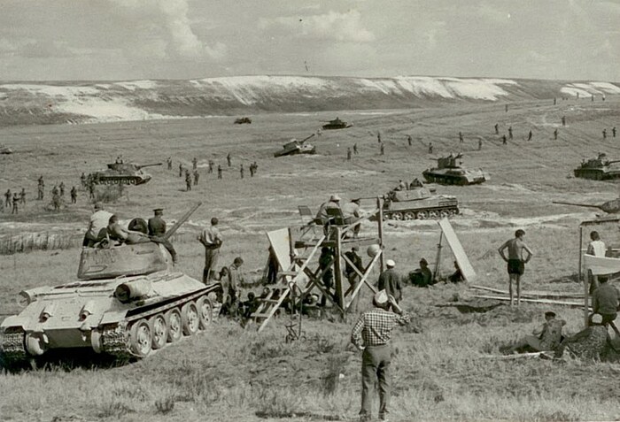 Пароход на Дону. Воспоминания Юрия Никулина о Василии Шукшине СССР, Советское кино, Они сражались за Родину, Сергей Бондарчук, Михаил Шолохов, Юрий Никулин, Василий Шукшин, Длиннопост, Актеры и актрисы Пароход на Дону. Воспоминания Юрия Никулина о Василии Шукшине СССР, Советское кино, Они сражались за Родину, Сергей Бондарчук, Михаил Шолохов, Юрий Никулин, Василий Шукшин, Длиннопост, Актеры и актрисы