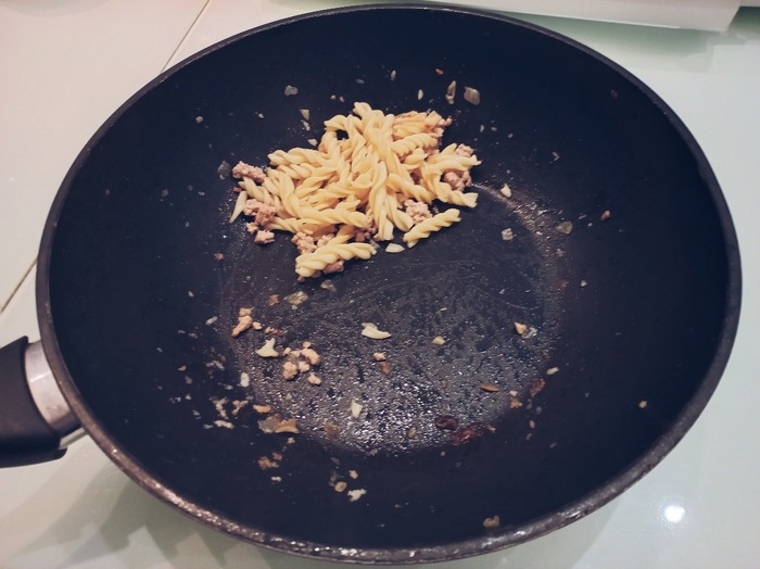 Не дадут с голоду умереть!))