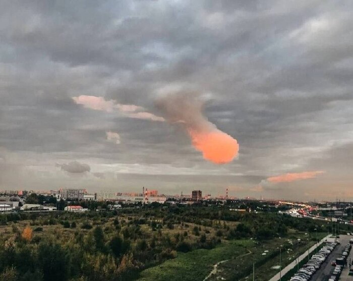 Облако метеор замечено на Юге Петербурга