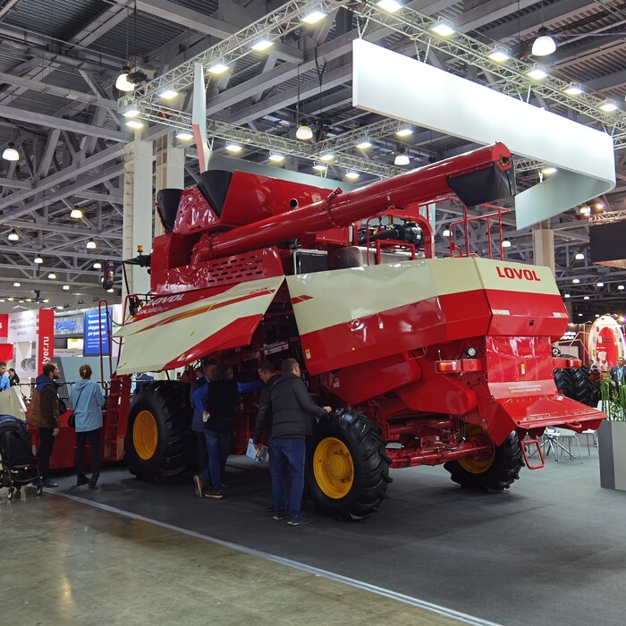 Китайские комбайны теперь в России: еще одна премьера от Lovol на Агросалон-2022! Трактор, Сельское хозяйство, Комбайн, Агроскаут360, Агроновости360, Длиннопост