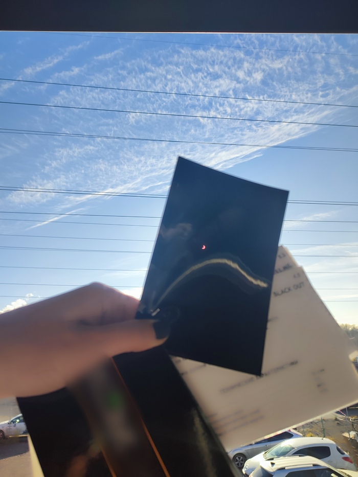 Солнечное затмение, через тонировку black out. СПб