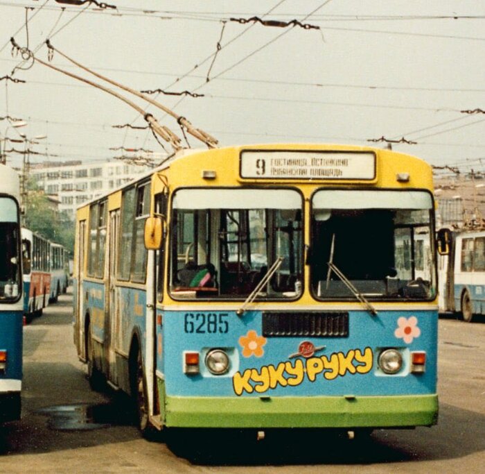 Старенькая девятка