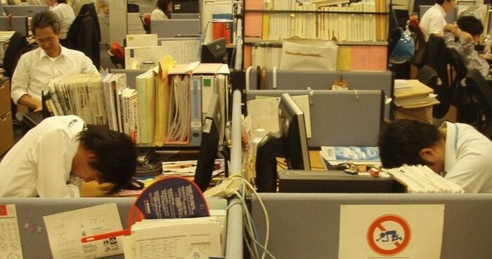 Почему исчезают люди в Японии и почему их не ищут Япония, Пропажа, Длиннопост, Интересное, Текст, Особенности, Люди, Новая жизнь, Исчезновение Почему исчезают люди в Японии и почему их не ищут Япония, Пропажа, Длиннопост, Интересное, Текст, Особенности, Люди, Новая жизнь, Исчезновение