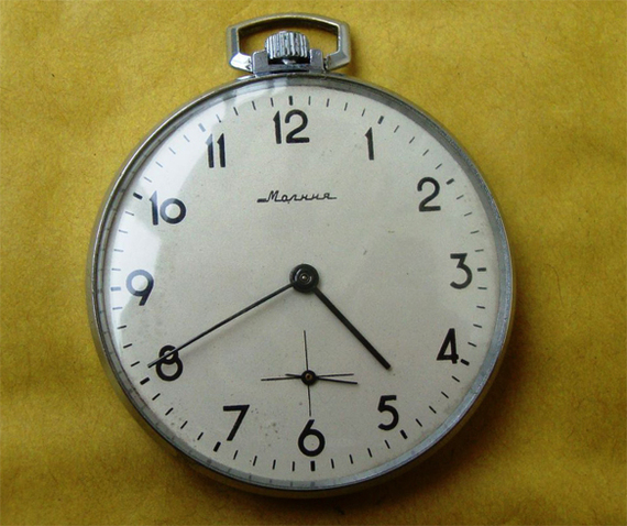 Часы молния ссср фото How Beria turned a Swiss watch into a Soviet one - gollum.space