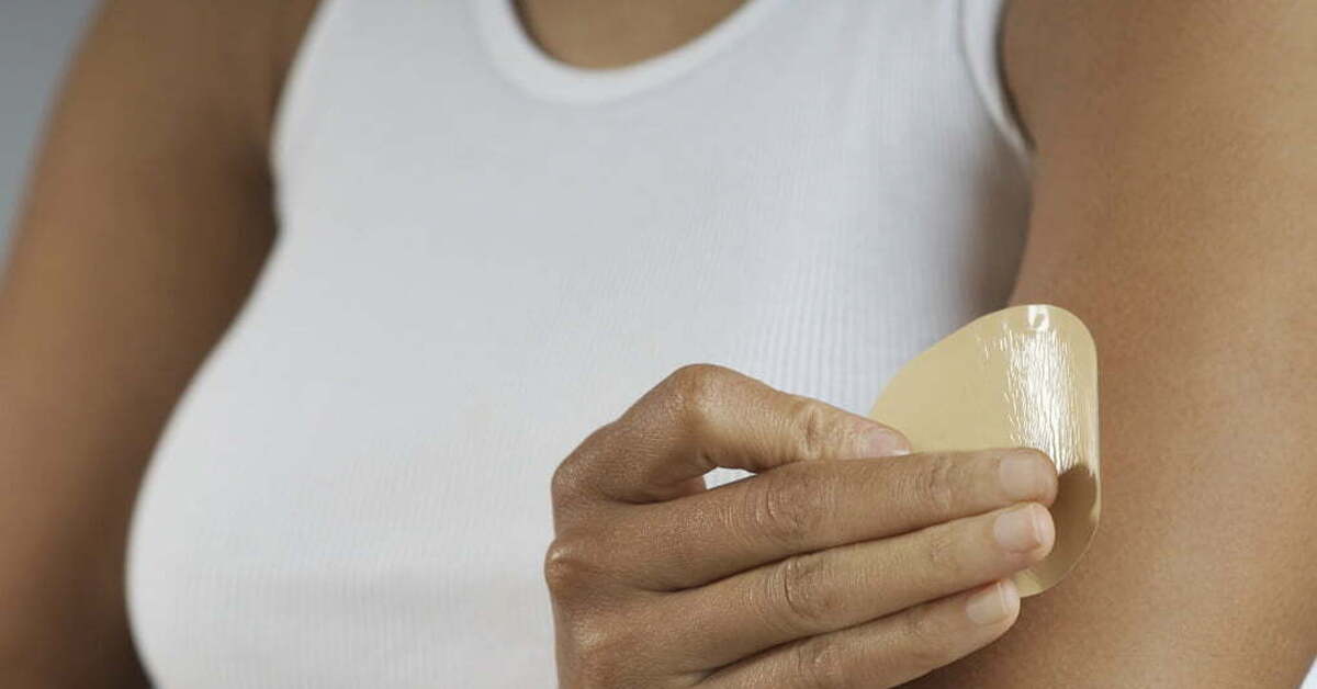 Пластырь евра отклеивается. Куда клеить пластырь евра фото картинки. Пластырь евра отклеился. Евраевра трансдермальный евро пластырь. Пластырь евра отклеивается.