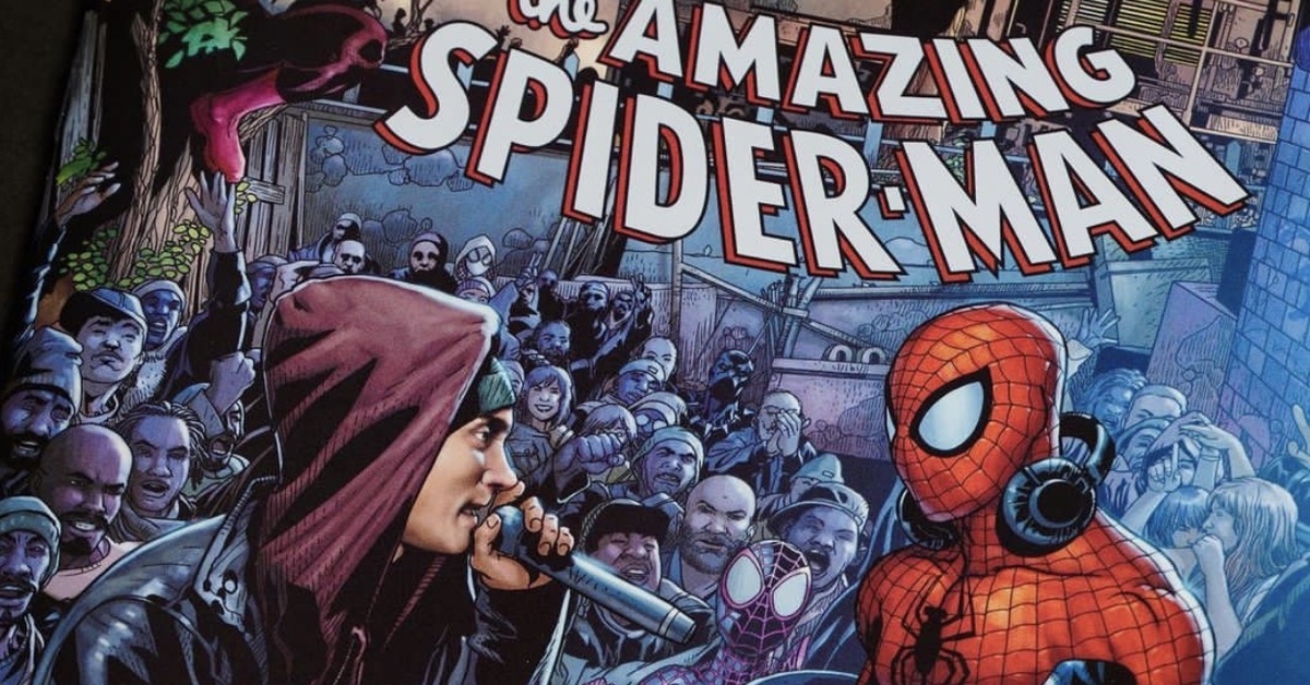 Amazing comics. Marvel's человек-паук: Майлз Моралес обложка. Старая жвачка человек паук. Spider man Miles morales обложка. Карточка человек паук Моралес и Гобгоблин.