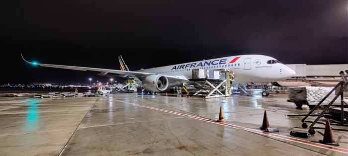 Разгрузка Airbus a359 AirFrance