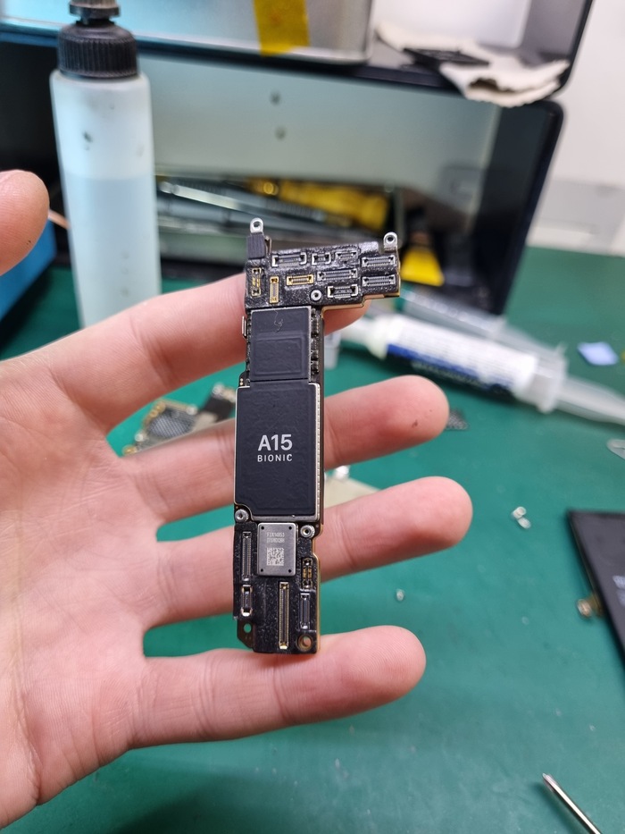 Лучше переплачу, но ждать не хочу. Iphone 13 Ремонт телефона, Пайка, Контроллер, Срочно, Дорого-богато, Apple, iPhone 13, Длиннопост