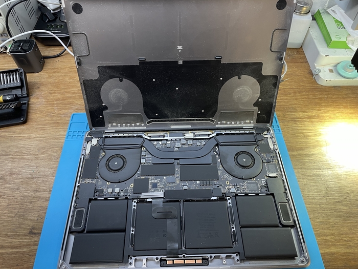 Ремонт прогара на A1990 Ремонт техники, Macbook, Ремонт ноутбуков, Apple, Длиннопост