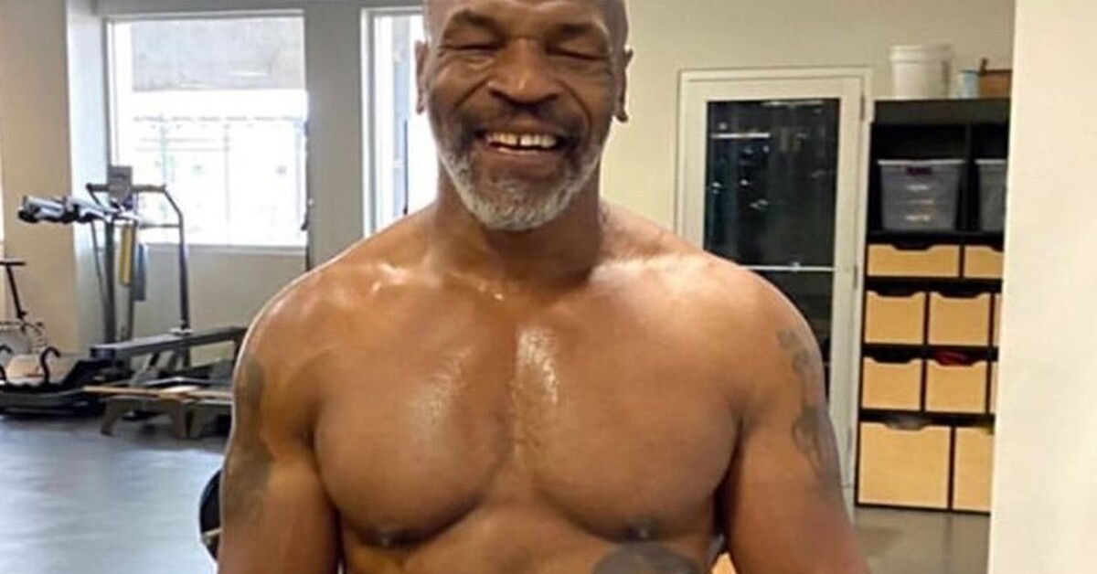 Тайсон форма. Майк Тайсон 2021. Mike Tyson 2022. Тайсон сейчас форма. Майк Тайсон форма.