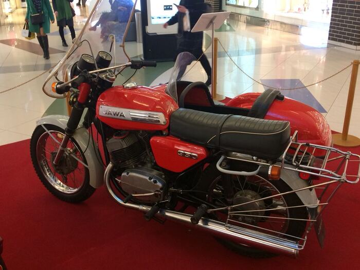      . , , ,   , , , ,  , Triumph, 