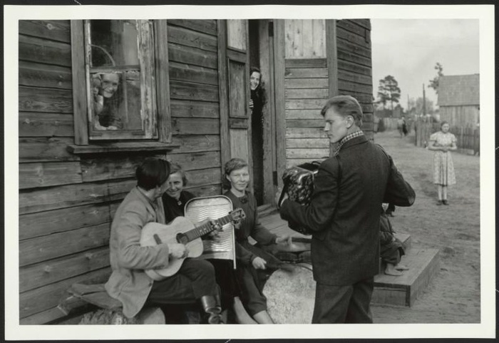  , 1959