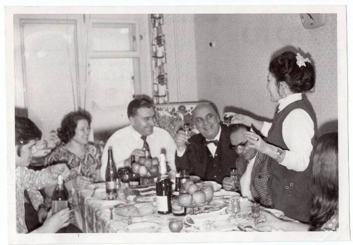 Застолье на НГ, Томск, 1970-е