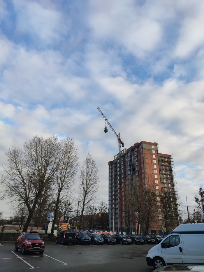 Праздник к нам приходит)