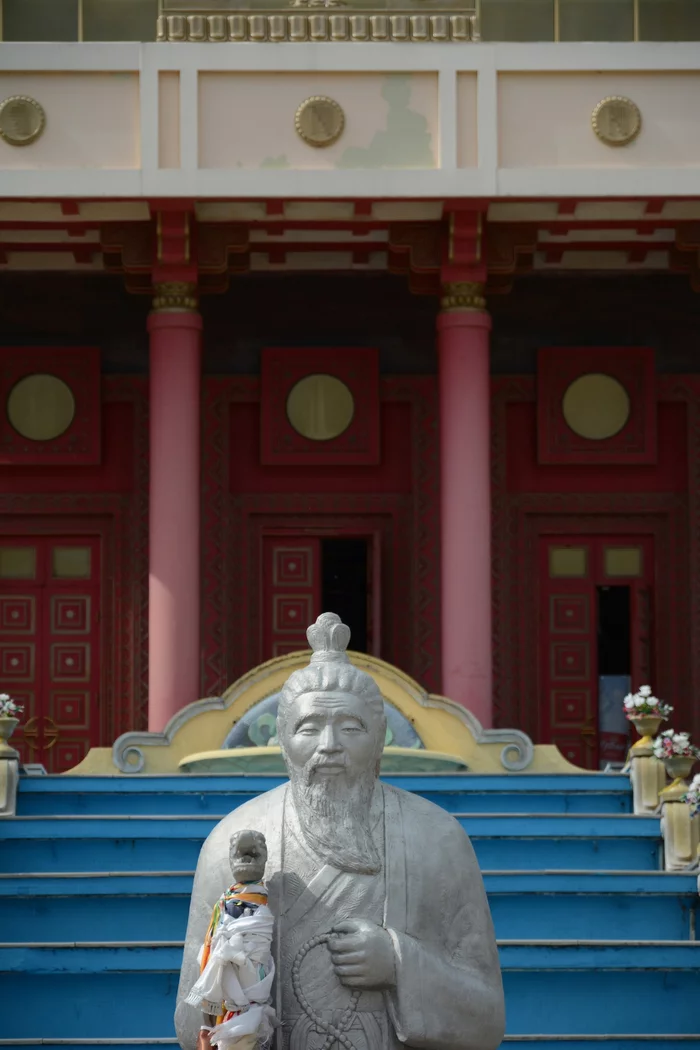 Буддизм на юге России — республика Калмыкия Россия, Калмыкия, Культура, Путешествие по России, Буддизм, Познавательно, Достопримечательности, Храм, Памятник, Архитектура, Религия, Путешествия, Туризм, История, История России, Длиннопост