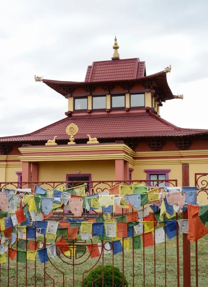 Буддизм на юге России — республика Калмыкия Россия, Калмыкия, Культура, Путешествие по России, Буддизм, Познавательно, Достопримечательности, Храм, Памятник, Архитектура, Религия, Путешествия, Туризм, История, История России, Длиннопост