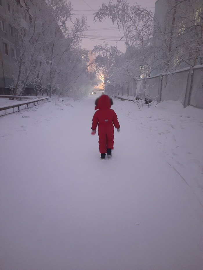 Дорога в детский сад в -48 Зима, Якутск, Туман, Мороз, Дети
