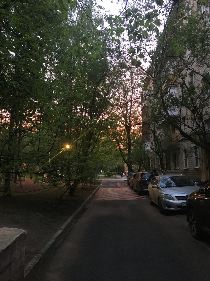 Ответ на пост «Первая ночь в своей первой собственной квартире...»