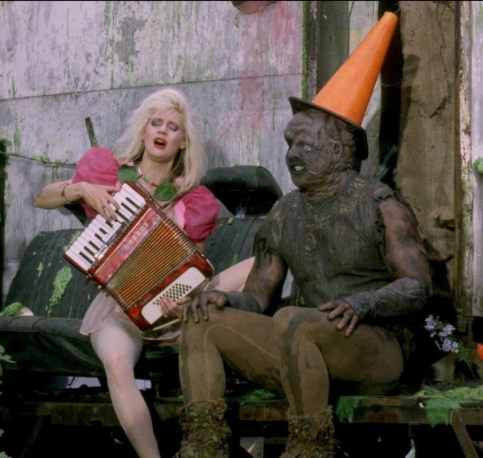 Опа опа, зелёная ограда!