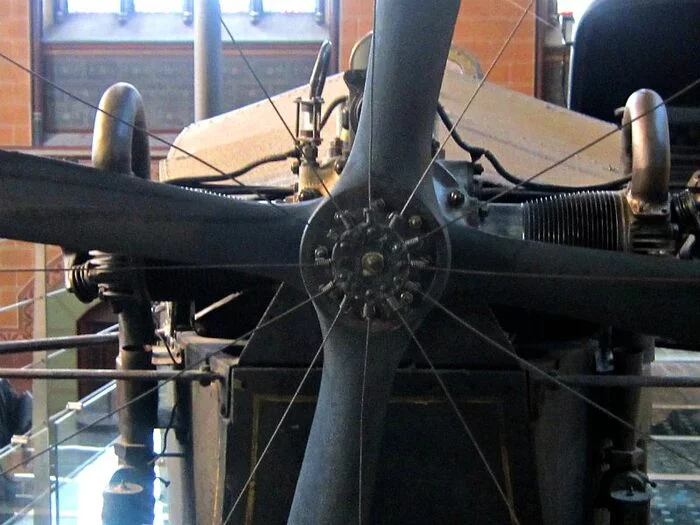 Автомобиль-пропеллер из 1913. года Leyat Helica Авто, Пропеллер, Познавательно, Винтаж, Автомобильная классика, История, Самолет, Эксперимент, Изобретения, Занимательно, Ретро, Ретроавтомобиль, Конструкция, Музей, Техника, Видео, YouTube, Длиннопост Автомобиль-пропеллер из 1913. года Leyat Helica Авто, Пропеллер, Познавательно, Винтаж, Автомобильная классика, История, Самолет, Эксперимент, Изобретения, Занимательно, Ретро, Ретроавтомобиль, Конструкция, Музей, Техника, Видео, YouTube, Длиннопост