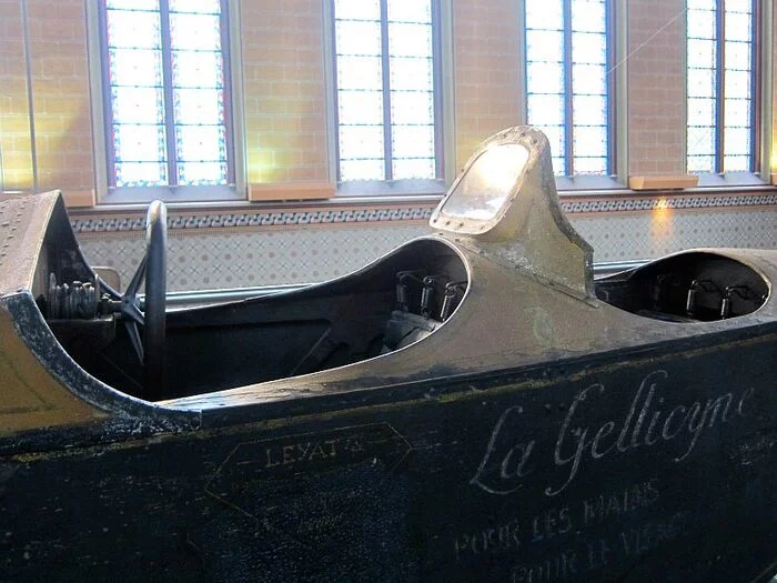 Автомобиль-пропеллер из 1913. года Leyat Helica Авто, Пропеллер, Познавательно, Винтаж, Автомобильная классика, История, Самолет, Эксперимент, Изобретения, Занимательно, Ретро, Ретроавтомобиль, Конструкция, Музей, Техника, Видео, YouTube, Длиннопост Автомобиль-пропеллер из 1913. года Leyat Helica Авто, Пропеллер, Познавательно, Винтаж, Автомобильная классика, История, Самолет, Эксперимент, Изобретения, Занимательно, Ретро, Ретроавтомобиль, Конструкция, Музей, Техника, Видео, YouTube, Длиннопост