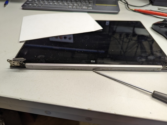 Xiaomi notebook mi air 13 после попытки приклеить петли экрана Мастерская электроники 78, Санкт-Петербург, Ремонт ноутбуков, Ремонт техники, Xiaomi, Длиннопост