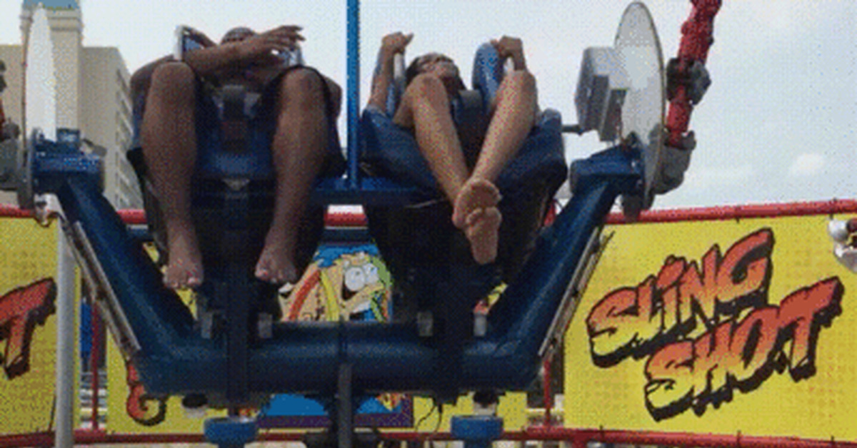 Funny slingshot аттракцион. Увлекательный аттракцион девушка видео прикол. Дети на американских горках. Аттракцион прикол. Самый смешной аттракцион девушка потеряла штаны.