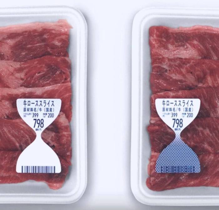 Штрих-код на мясо в Японии, который показывает, сколько продукт лежит на прилавке.Когда он потемнеет, то просто не будет читаться на кассе