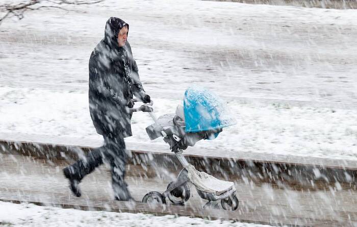 Уйти в декрет вместо жены готовы 43% мужчин в России | Пикабу